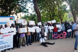 Burkina Faso : Des journalistes manifestent contre lÂ’ «immixtion» du pouvoir dans les médias publics